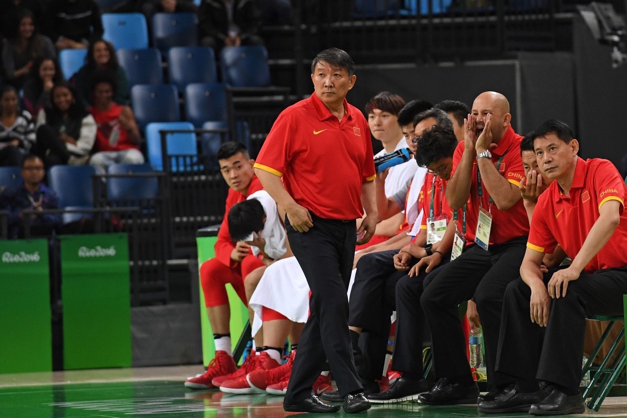 男篮失利网友总结,中国男篮现状赵岩昊