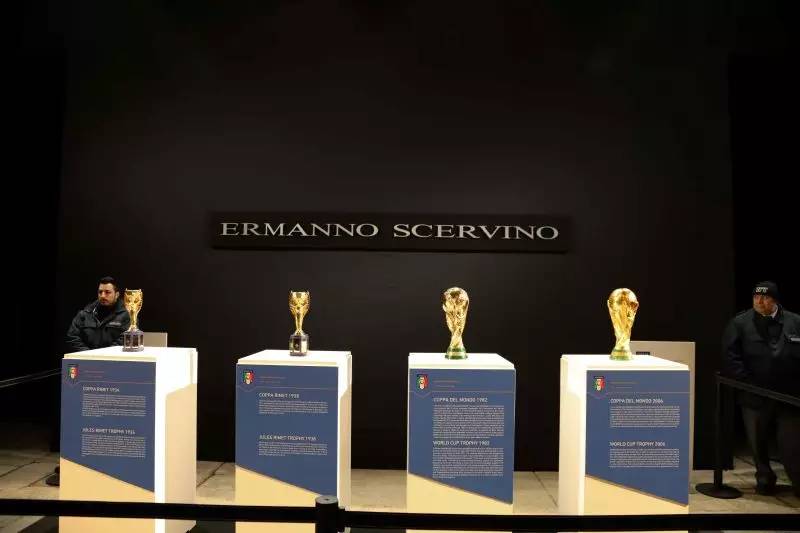 男装周|ErmannoScervino一场足球与摇滚的狂欢盛宴