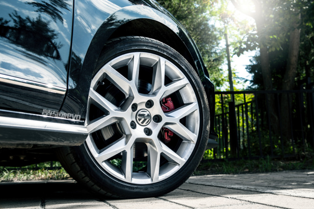 一汽大众速腾gli测评,试驾速腾gli