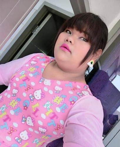 泰国的一个好丑的男网红,泰国一个很胖的网红