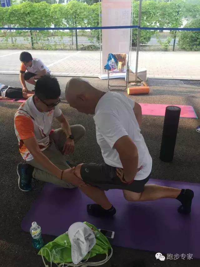 膝盖受伤一般要多久才能恢复,腿膝盖软组织受伤多久会好