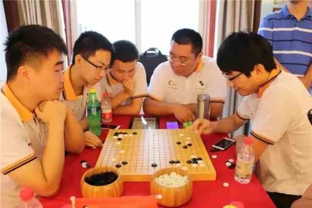 城围联常规赛：南京苏中建设设擂海安县引来棋童无数