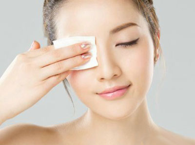 按摩活气血缓解老花眼的日常按摩