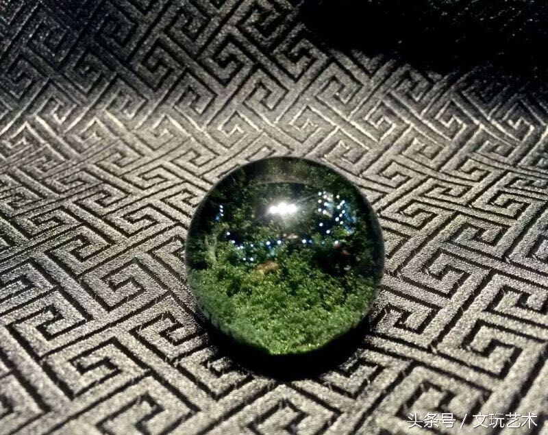 绿幽灵鬼佬财神手串,绿幽灵称鬼佬财神是巴西绿吗