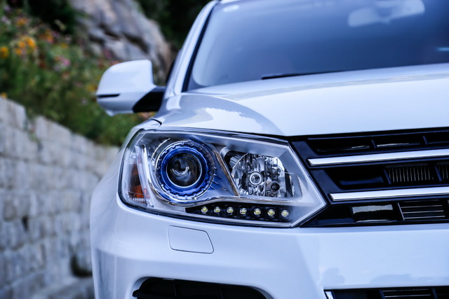 众泰t600自动挡2.0t豪华版日行灯,2016款众泰t600运动版2.0t二手车