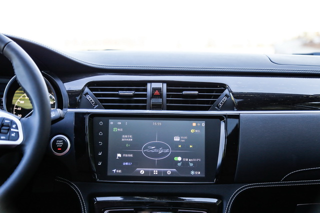 众泰t600自动挡2.0t豪华版日行灯,2016款众泰t600运动版2.0t二手车