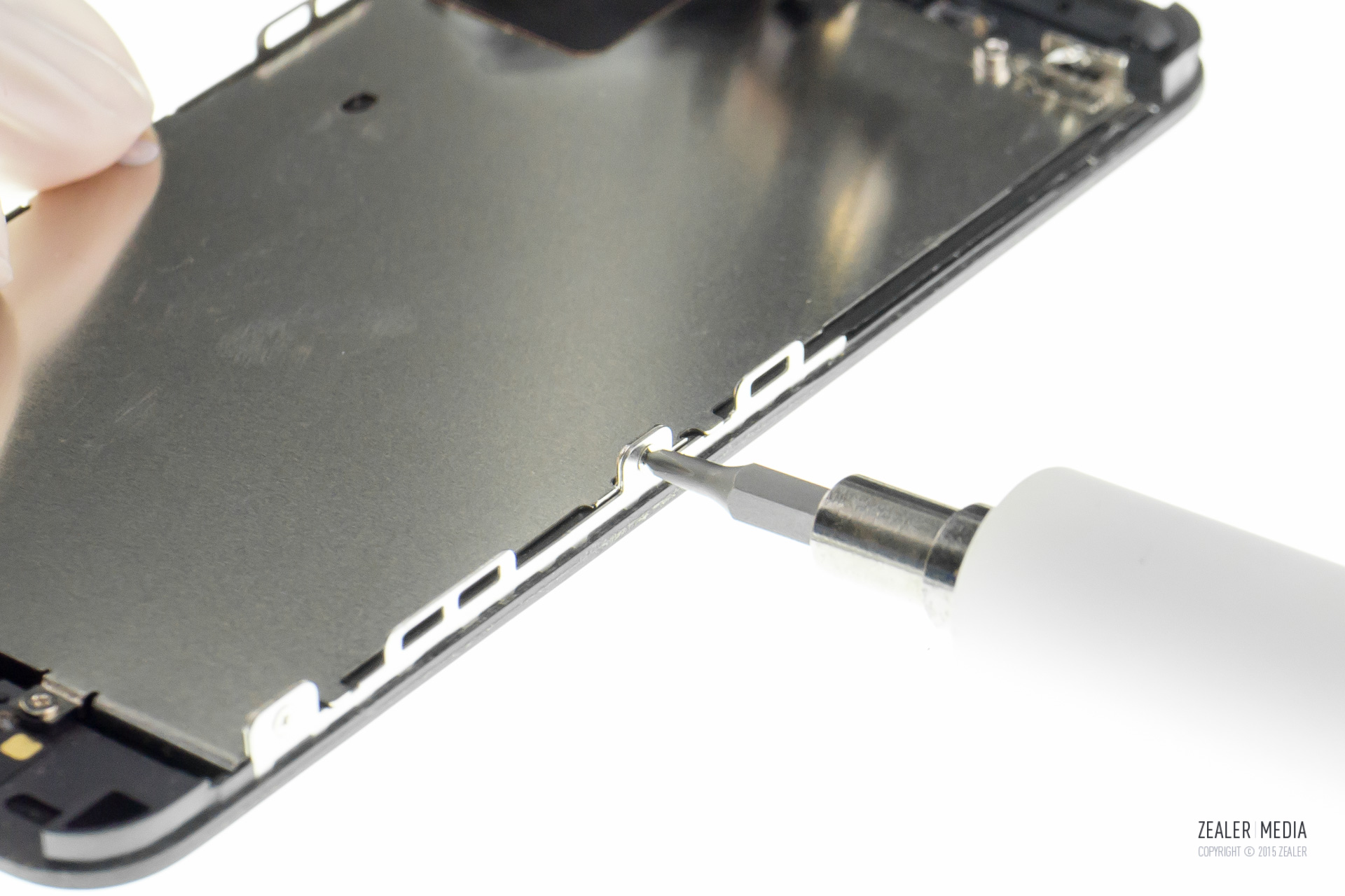 拆iphone5c教程,苹果5c换后壳