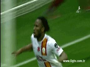 绿茵场庆祝动作,足球庆祝动作克洛泽