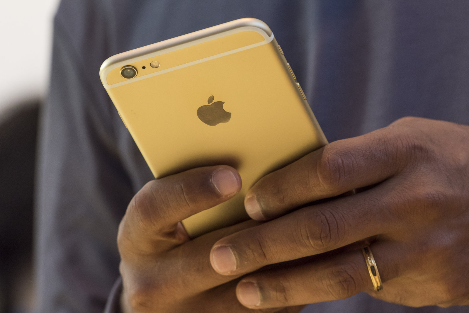 V报-苹果正在开发视频社交应用?