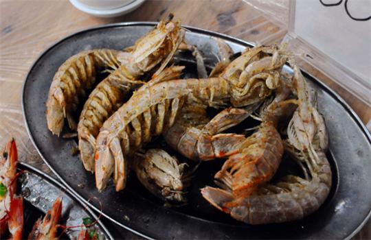 和闺蜜一起去三亚旅游的视频,和闺蜜去三亚旅游