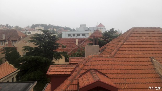 跑了13万公里的比亚迪e6值得买吗,比亚迪电车第一批车主用车情况