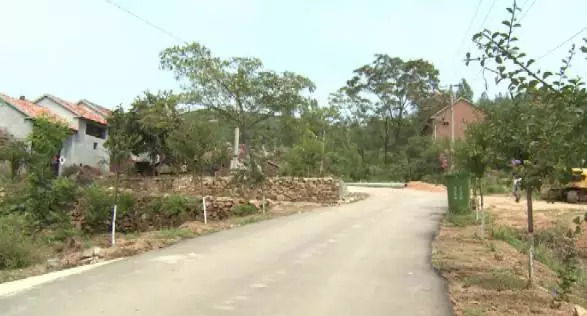 记安丘市柘山镇老子村第一书记赵学和