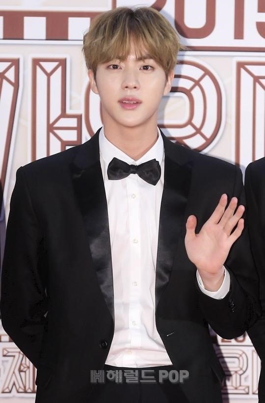 got7段宜恩受伤,exogot7防弹伴舞