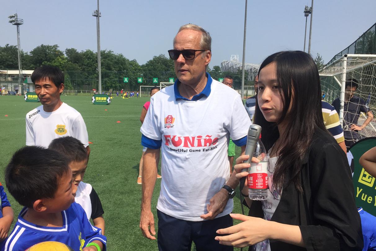 改革开放国足第一洋帅，曾被骂国际*子骗**，今仍心系中国足球