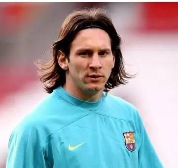 世界足坛十大怪异发型,足坛最危险的发型