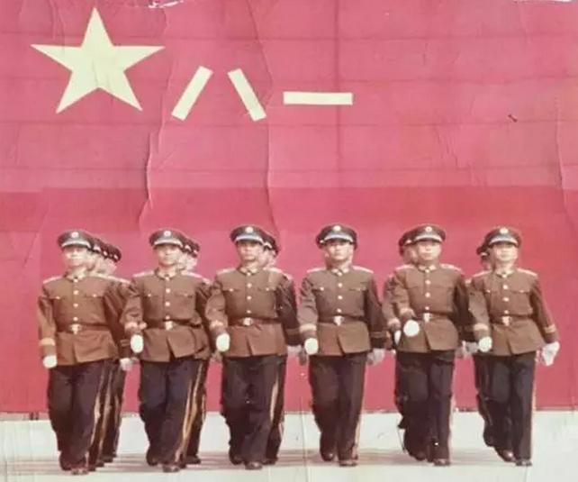 新兵连第一集,永远的战士永远的兄弟劲爆dj版