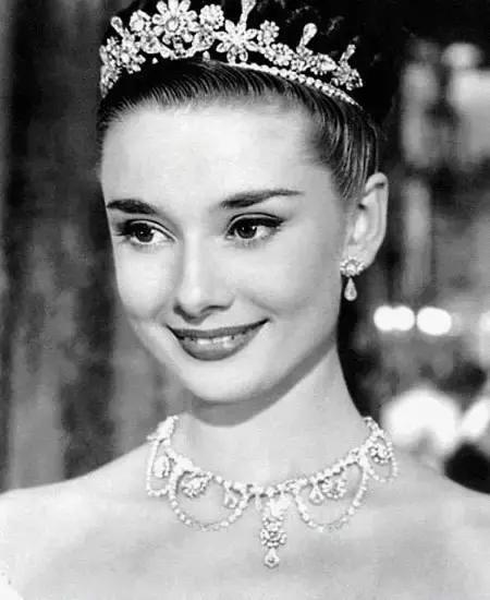 怎样拥有一个光洁的额头,干货的方法和技巧