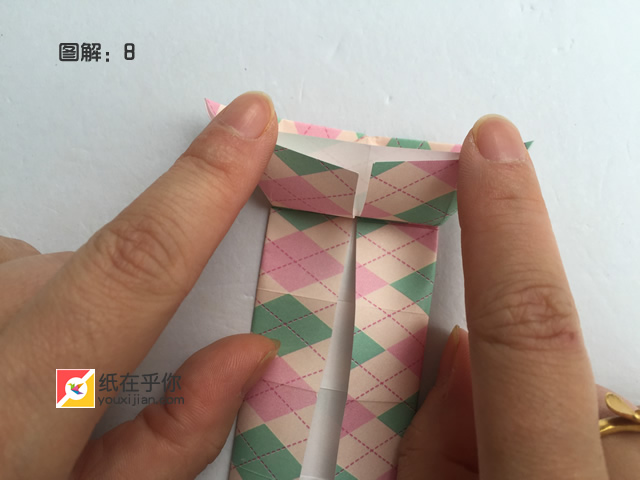 纸在乎你手工折纸糖果收纳盒视频图解教程