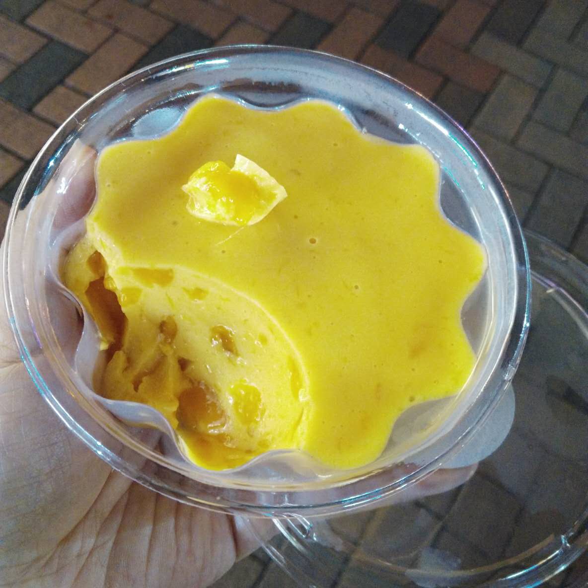 半个小时深圳去香港，就去还没被代购占领的荃湾，尽情吃吃买买