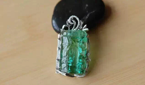 什么颜色的碧玺最好最值钱,哪种颜色的碧玺最值钱