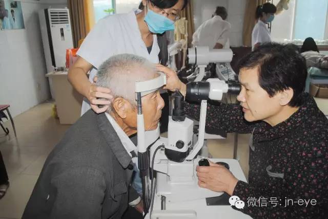 白内障筛查下乡健康扶贫暖人心,章丘明水白内障手术价格