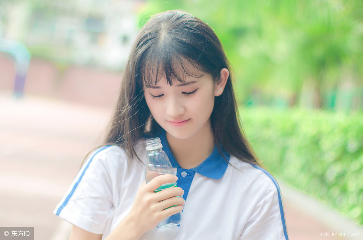 小说：意识到自己又被总裁*戏调**，她的脸又暗戳戳的红了一截