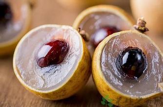 白露节气饮白露茶,暑退凉风起闲饮白露茶