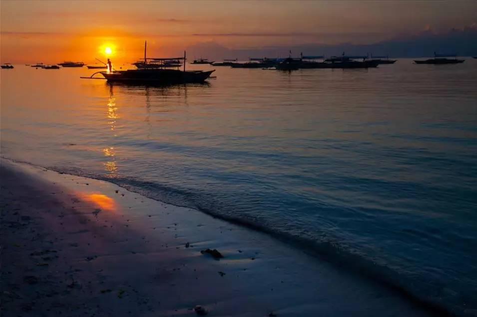 月薪3000的tiffany蓝钻岛