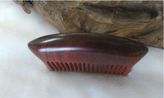 正宗的沉香木梳,檀木梳真檀木