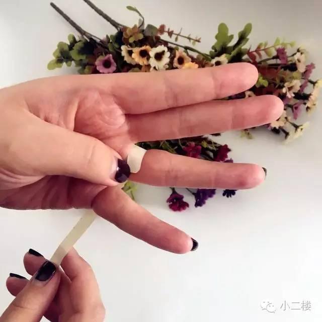 怎样测量手指戴多大戒指,怎样知道自己戴多大圈的戒指