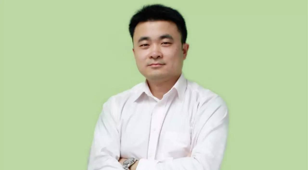 他曾经在智联做到高级副总裁，沉寂多年重新创业