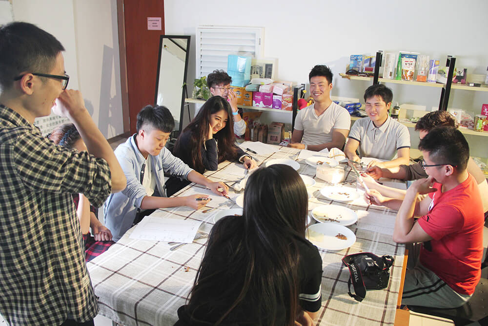 食屎啦，是一种什么样的体验|丧心病狂之狗粮试吃