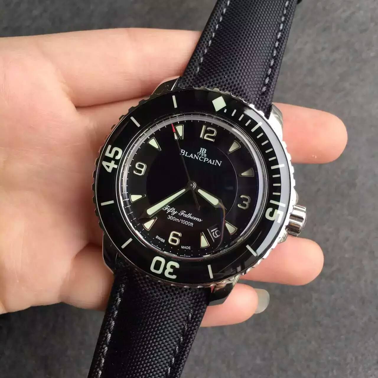 瑞士腕表入门必买,腕表买机械还是买石英