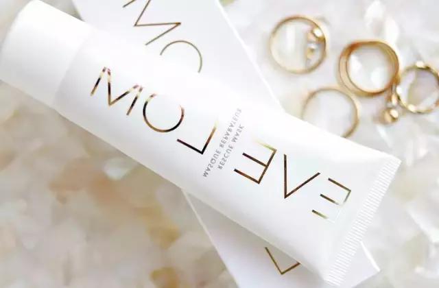 用面膜变漂亮,保鲜膜式面膜小脸