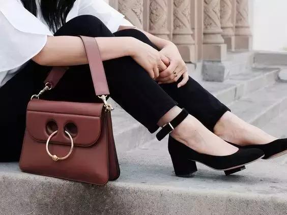 各大品牌的经典款包,最让我后悔入手的三款包包