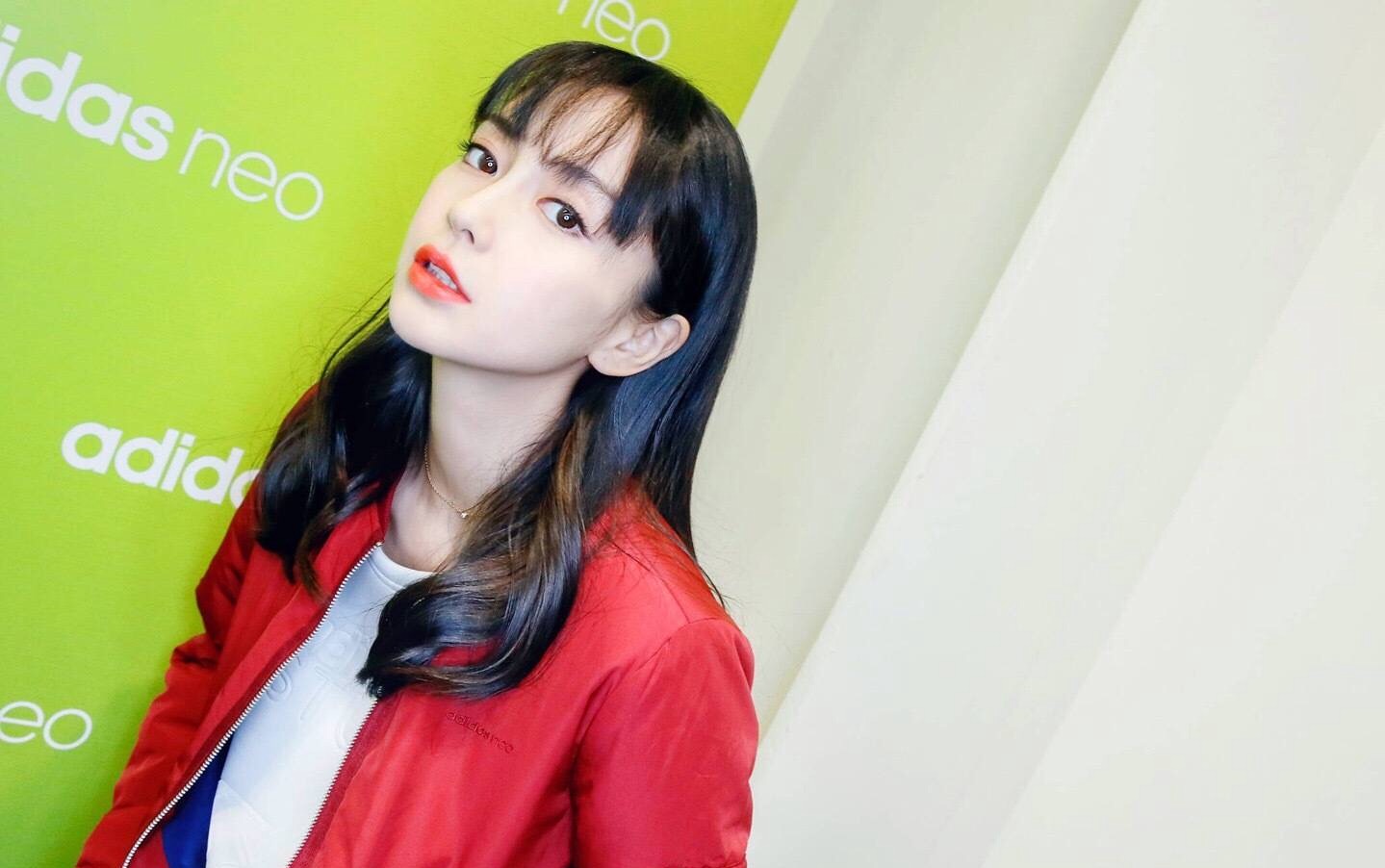 宋茜和周冬雨街拍,宋茜周冬雨穿衣搭配