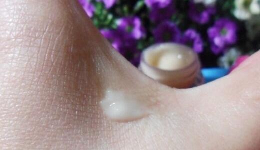 其实美不美不重要只要心灵美就行,人美不美不在于外表内心美才是美