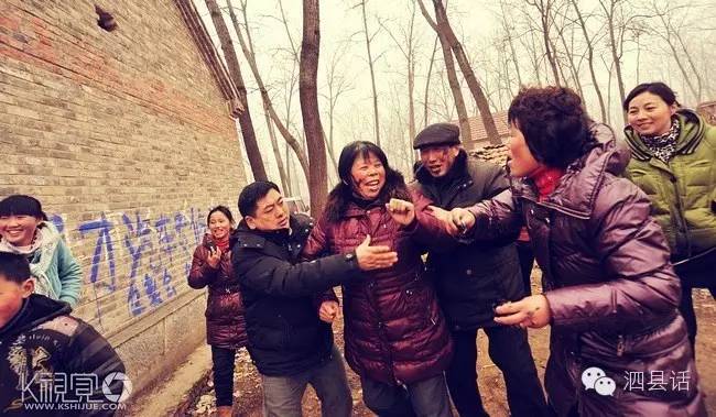 农村办婚礼拱门视频,婚礼在农村办好还是酒店好