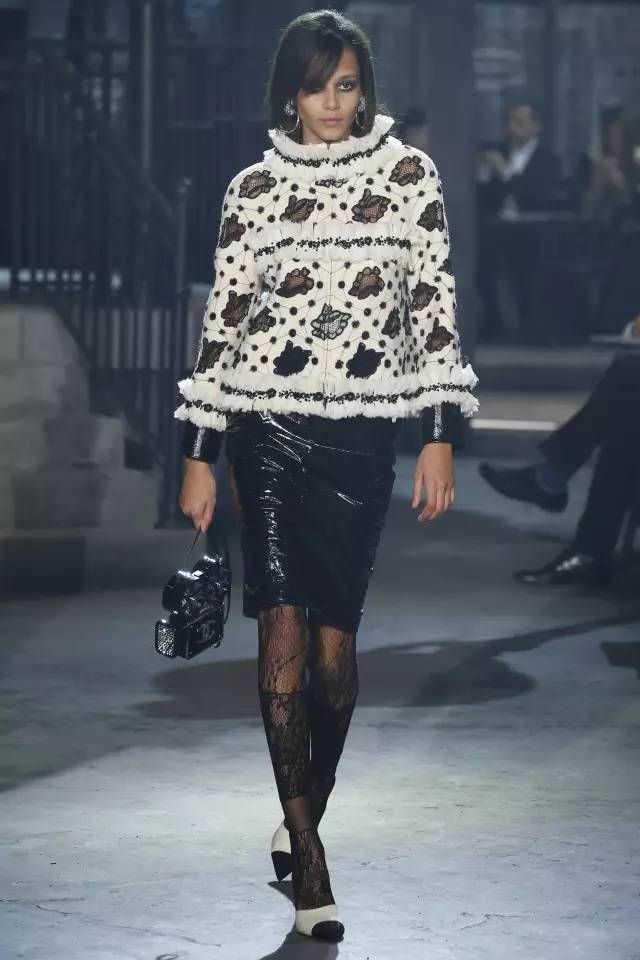 套娃chanel (chanel度假系列呼啦圈包)