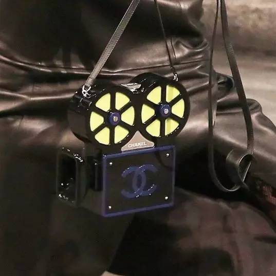 套娃chanel (chanel度假系列呼啦圈包)