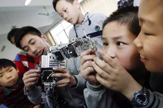 g20杭州峰会体验馆学生研学,g20峰会大学生思政课