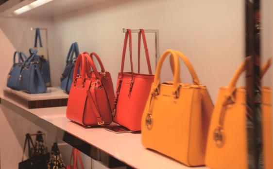 美兰机场购物免税攻略,美兰机场免税店折扣区