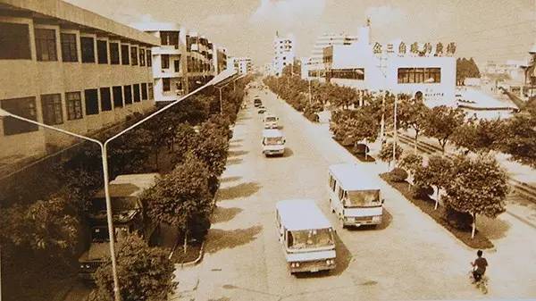 30年前东莞图片,30年前东莞打工老照片
