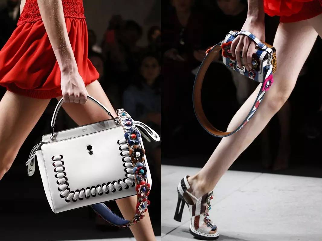 自从我买了粗肩带的包，我男朋友居然特别乐意给我背包了！