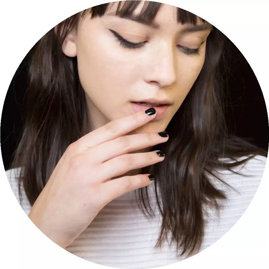 涂上这些指甲颜色，我自己都想对自己表白！