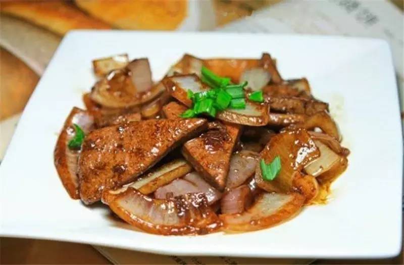 哇塞！原来一头猪可以吃的地方还真是多！