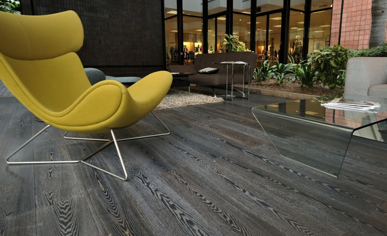 实木多层地板划痕怎么修复,瓷砖地板划痕怎么修复