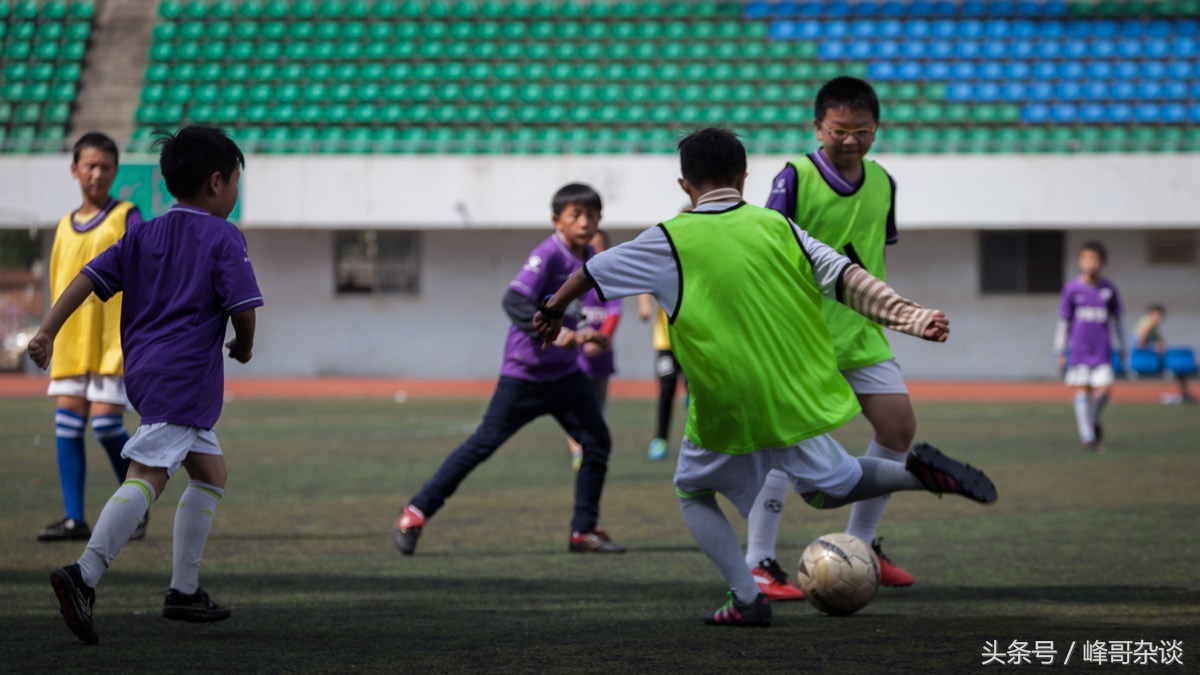 昭通足球小队员:誓言要做国足接班人