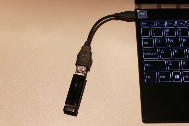 联想把30多年的笔记本键盘颠覆了,取消按键还能在上面画画