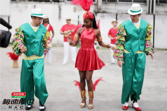 刘翔高光瞬间,恐高怕水